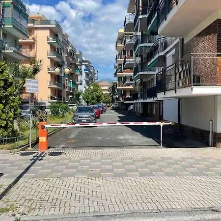 شقة Bilocale Confine Loano-borghetto A 250mt Dal Mare بورجيتو سانتو سبيريتو